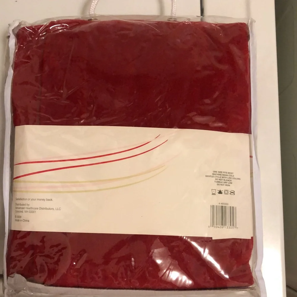 Red Robe - Picture 2 of 2